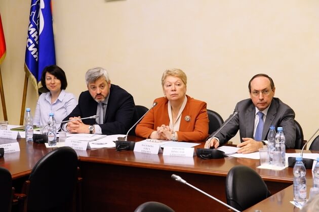 О.Ю. Васильева выступила на заседании Комитета Госдумы по образованию и науке О.Ю. Васильева выступила на заседании Комитета Госдумы по образованию и науке